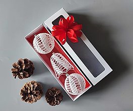 Dekorácie - Háčkované vianočné ozdoby v krabičke - 3 ks - 15805122_