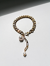 Náramky - Medea - masívny náramok s barokovými perlami - 15805080_