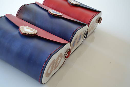 Kožená kabelka Zuzička červeno-modrá (Kombinovaná modro-červená)