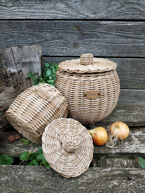 Nádoby - Košík na cibuľu a cesnak. - 15809550_