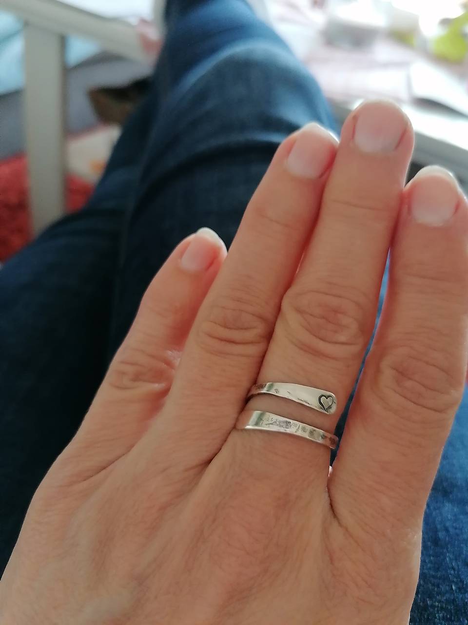 Strieborný ovinovací prsteň so srdiečkom