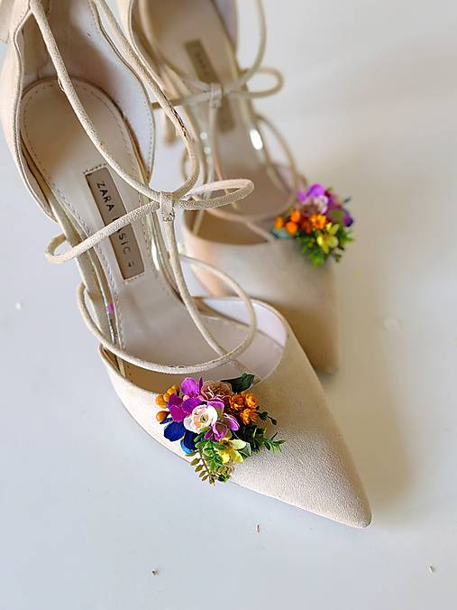 Kvetinové klipy na topánky "stmievanie plné slnka"