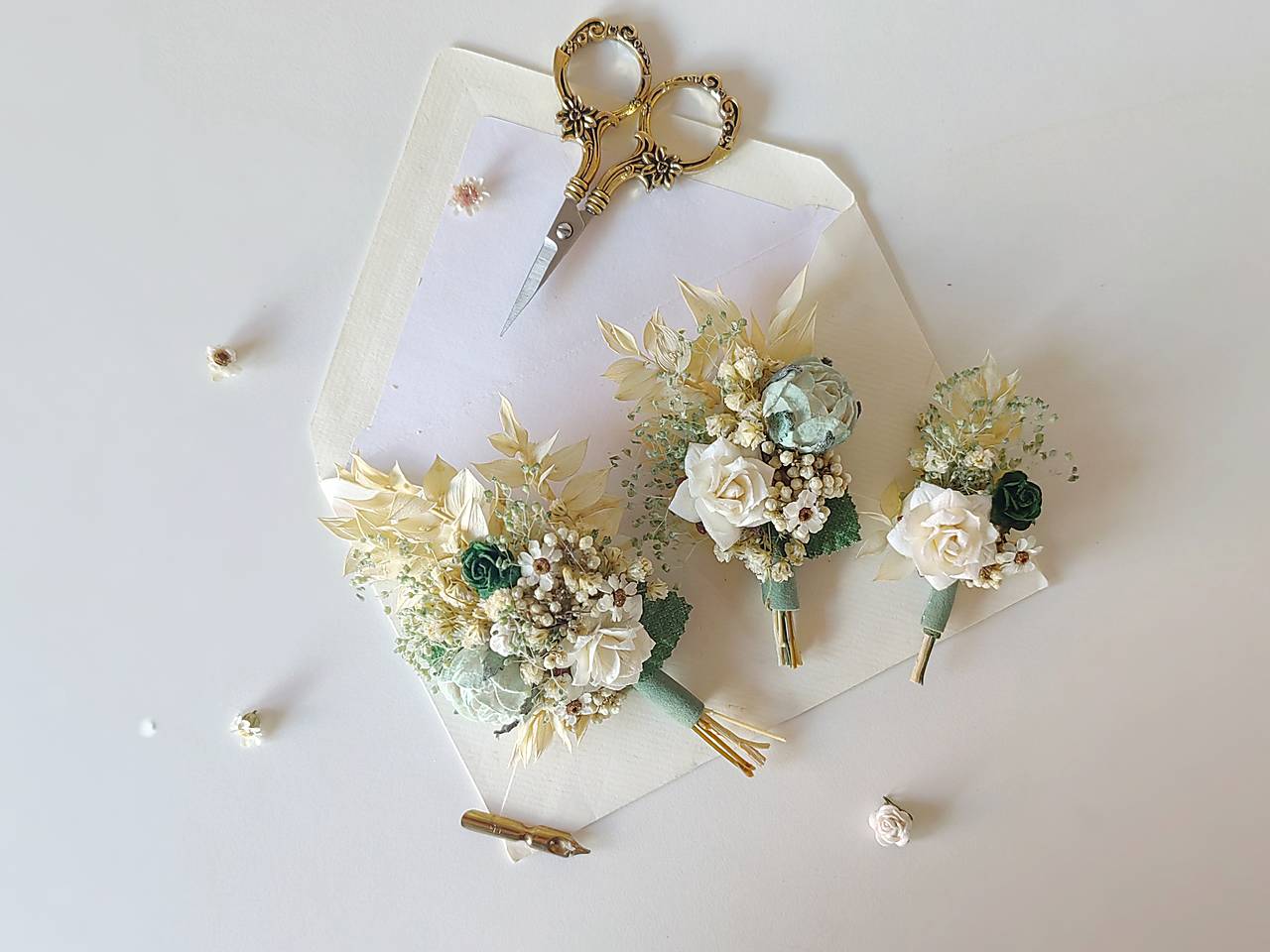 Svadobné pierka "naša poézia" 