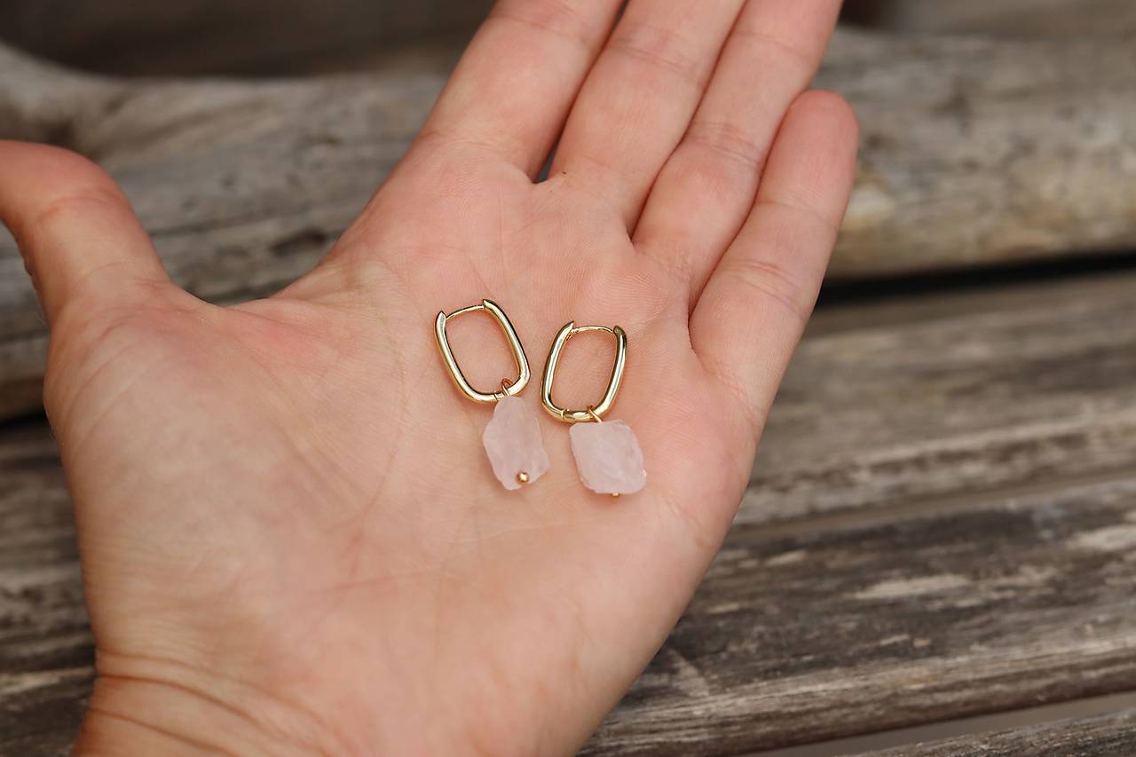 Náušnice surový ruženín