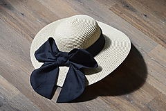 Čiapky, čelenky, klobúky - Dámsky letný klobúk slamený s odopínateľnou mašlou(čierna) - 15814248_