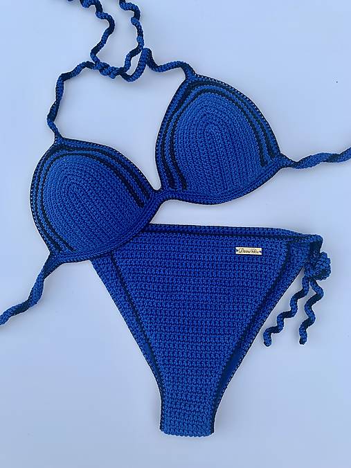 Háčkované plavky kráľovské modré II.