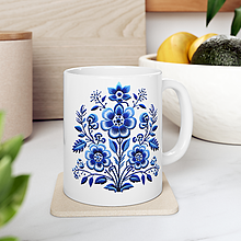 Nádoby - Folklórny keramický hrnček s modrým ľudovým motívom kvetov - 15814520_