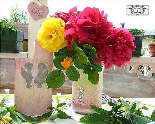 Váza-dekorácia ružovo-vanilková