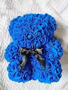 Dekorácie - Medvedik z ruží 25cm (Kráľovská modrá) - 15820921_