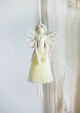Dekorácie - makramé Anjel "s béžovými vláskami" (baby žltý kabátik) - 15824794_