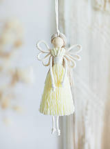 Dekorácie - makramé Anjel "s béžovými vláskami" (baby žltý kabátik) - 15824795_