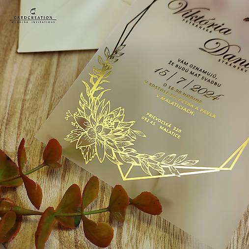 Transparentné svadobné oznámenie - zlatý kvet I20396