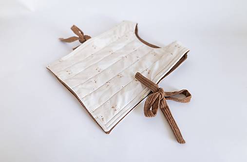 Vesty - Detska menžestrová vesta retro húsky - 15832187_