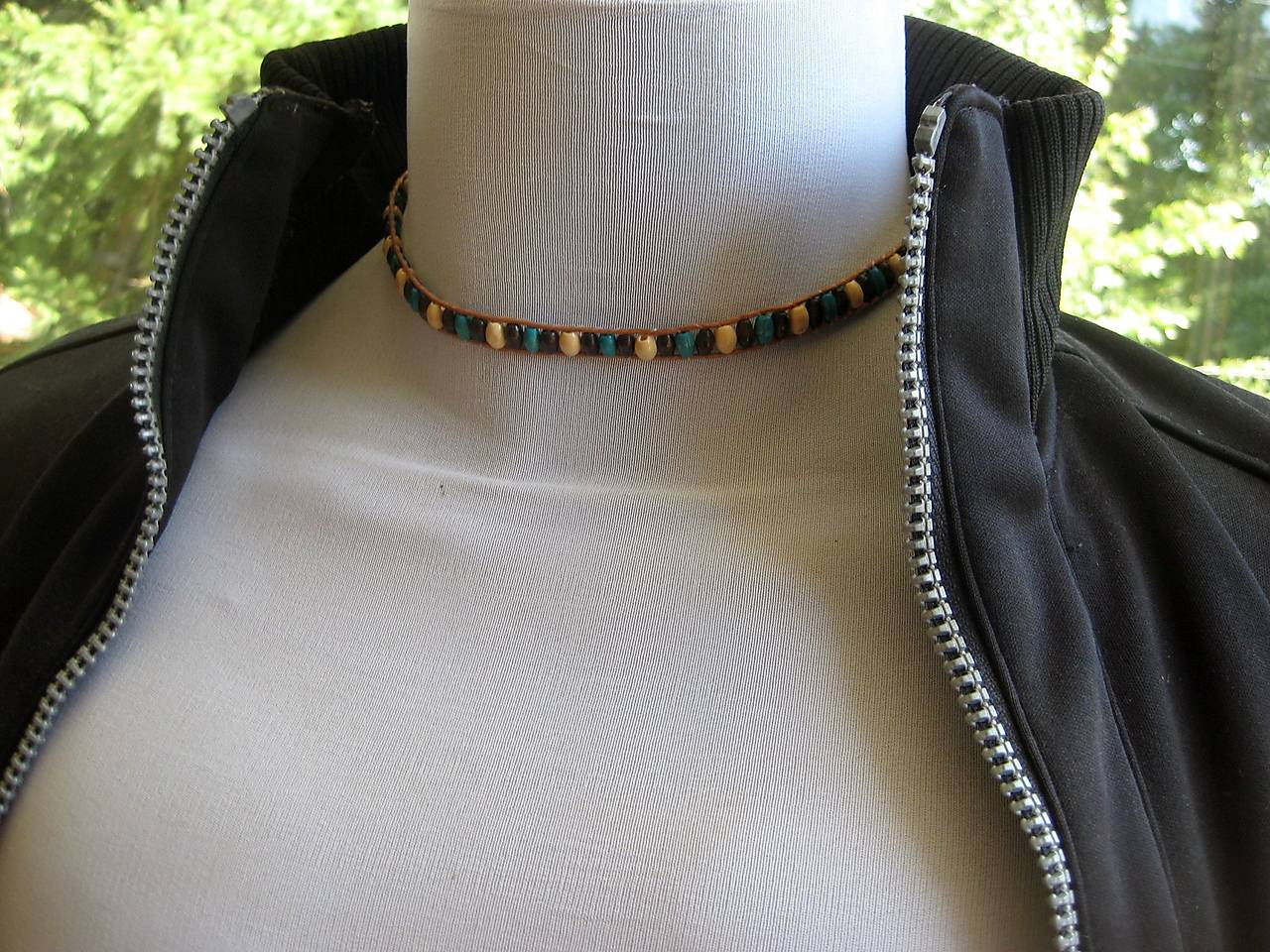 Pánsky prírodný náhrdelník obojok