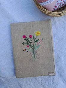 Papiernictvo - Vyšívaný obal na notes,knihu-ružové kvety - 15834506_