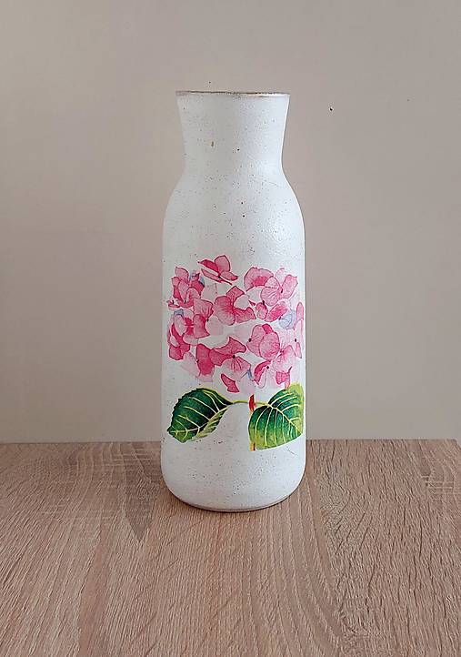 sklenená váza hortenzie