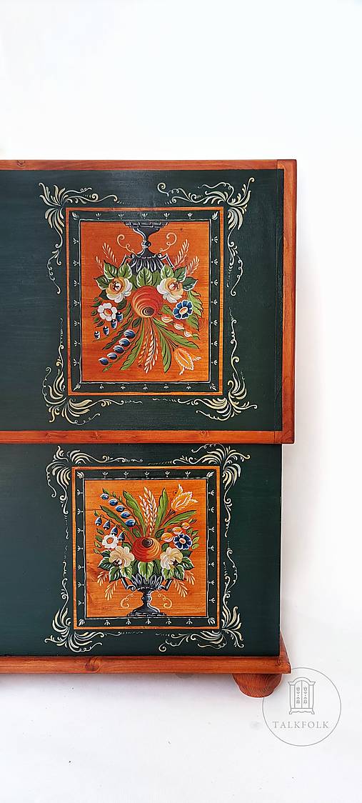 Ručne maľovaná truhlica z Litomyšľa (D80cm-Š40cm-V42cm)