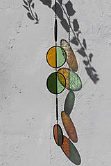 Dekorácie - Závesná dekorácia z farebného skla "OLIVE EYES" - 15841242_