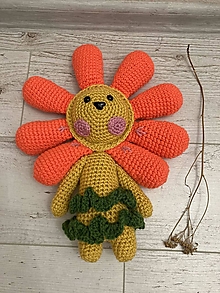 Úžitkový textil - kvetina - háčkovaná dekorácia/hračka - 15842615_