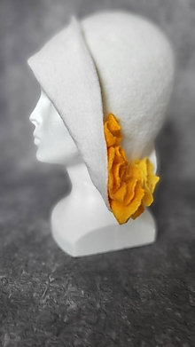 Čiapky, čelenky, klobúky - Klobúk vlnený - Elegantný biely klobúk - 15843234_