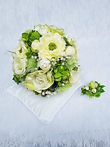 svadobná kytica zelená s pierkom pre ženícha