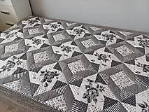 Úžitkový textil - Ružičkatý patchworkový prehoz - 15846716_