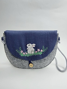 Detské tašky - Vyšívaná dievčenská kabelka (Zajačik) - 15845233_