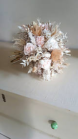 Kytice pre nevestu - Sušená kytica svadobná s púdrovými ružami a hortenziou - 15847173_