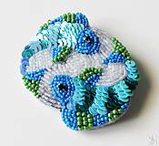 - Handmade šitá korálková brošňa pre znamenie zverokruhu - ryby - 15850823_