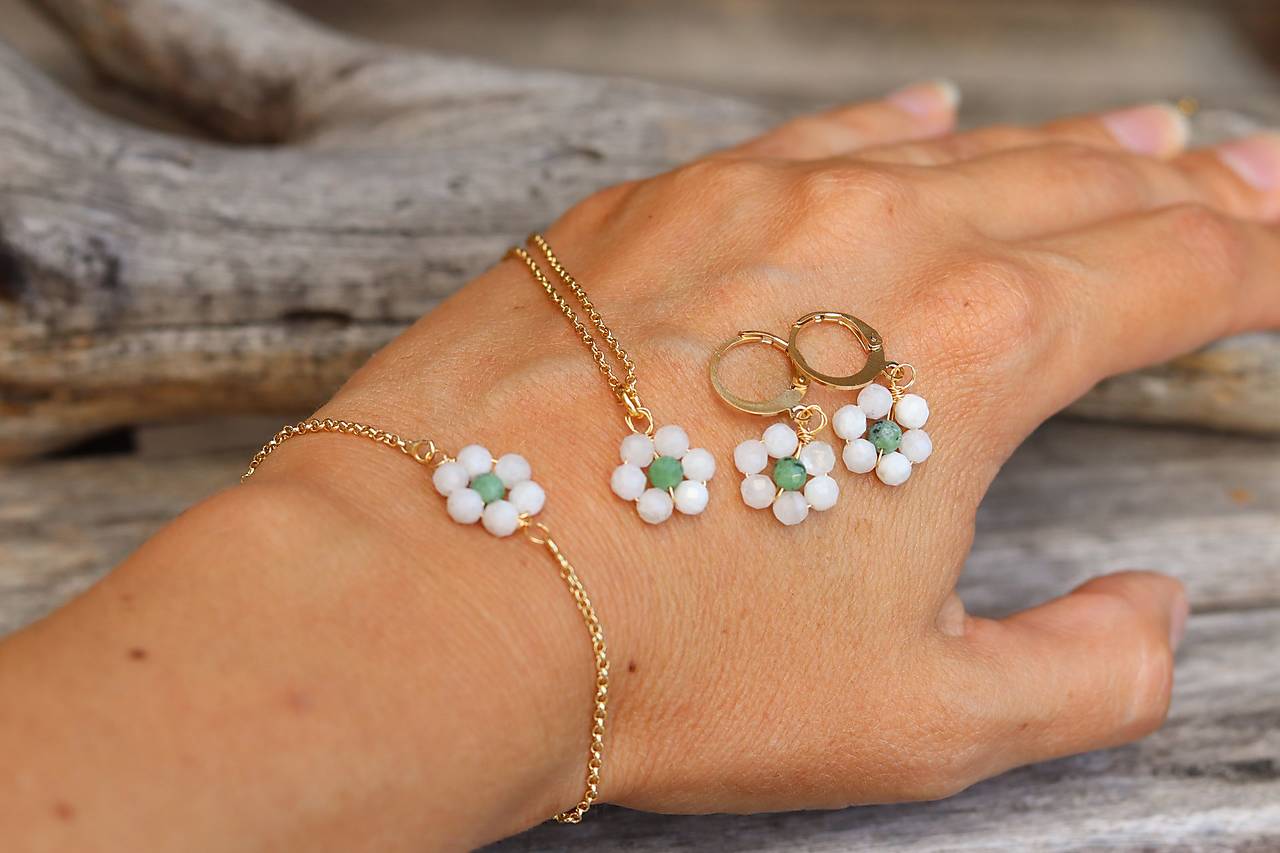 Retiazka, náramok a náušničky - kvetinky