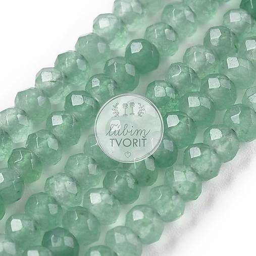 Minerály - (5928) Farebný jadeit, 3 x 4 mm - 10 ks - 15859556_