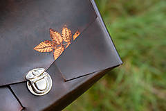Kabelky - Kožená kabelka tmavá hnedá / s detailom listov / s podšívkou (Bez detailu a s vyberateľnou podšívkou) - 15863444_