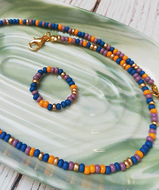 Náhrdelníky - Korálkový choker - 15864479_