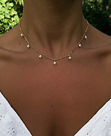 Náhrdelníky - Bibi - vodeodolný retiazkový náhrdelník s perlovými príveskami - 15864624_