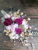 Kytice pre nevestu - Svadobná kytica, pierko a hrebienok zo sušených kvetov - 15867030_