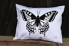 Úžitkový textil - Polštář bílý s černým motýlem - 15870144_