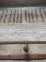 Úžitkový textil - Ručne tkaný koberec, biely ,, pokreslený,, - 15873619_