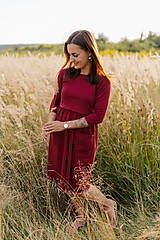 Oblečenie na dojčenie - Teplákové MIDI šaty na dojčenie s vreckami – bordové - 15872836_