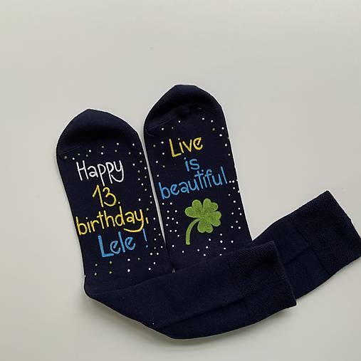 Maľované ponožky s nápisom: "Happy xy.birthday (meno) / LIVE is beautiful”