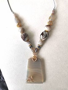 Náhrdelníky - Sivý náhrdelník - 15875591_