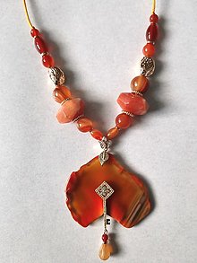 Náhrdelníky - Oranžový náhrdelník - 15875618_
