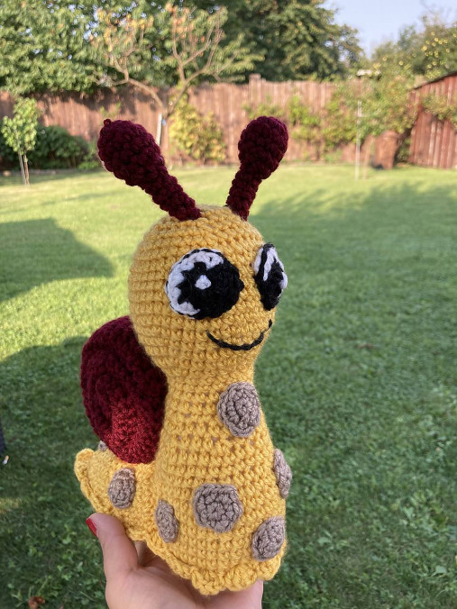 Hračky - slimáčik s bodkami - 15877138_