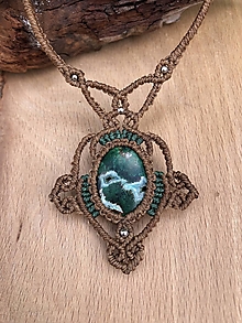 Náhrdelníky - Makramé náhrdelník z minerálu chryzokol - 15879349_