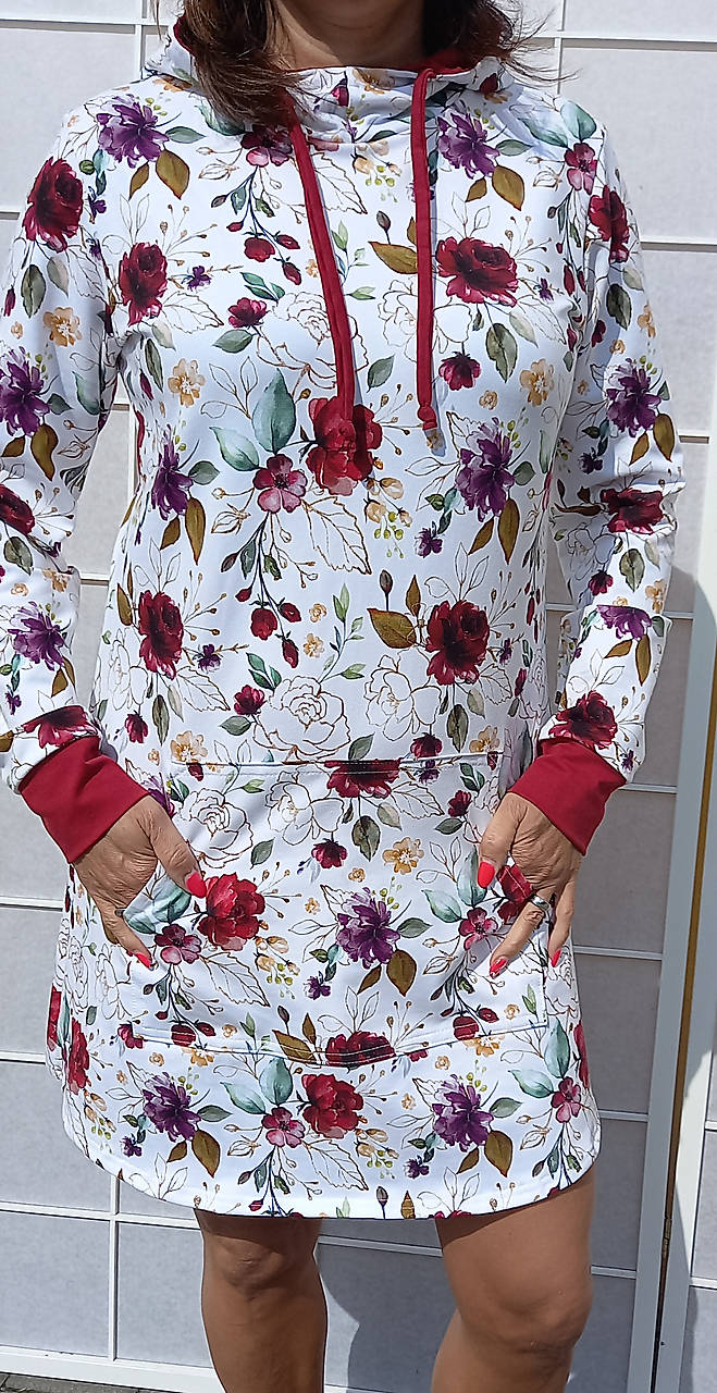 Mikinové šaty s kapucí - květy na bílé S - XXXL