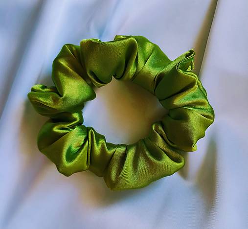 Ozdoby do vlasov - Scrunchie, gumička do vlasov - 15881503_