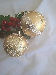 Dekorácie - Vianočné gule zdobené voskom - 15892487_