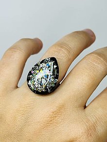 Prstene - Recyklované CD - holografický čierny nastaviteľný prsteň - 15896125_