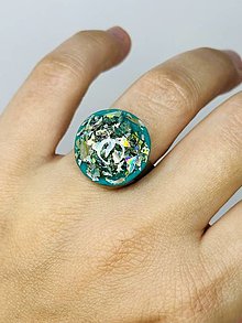 Prstene - Recyklované CD - holografický zelený okrúhly nastaviteľný prsteň - 15896182_