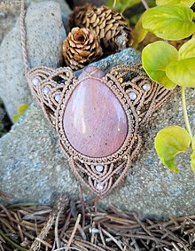 Náhrdelníky - Makramé náhrdelník s ružovým jaspisom - 15896637_