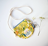Detské tašky - Detská taštička - záhrada s vtáčikom na žltej - 15899235_